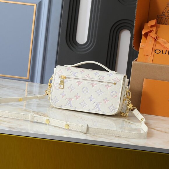 LOUIS VUITTON Pochette Metis East West shoulder crossbody handbag - Picture 3 of 9